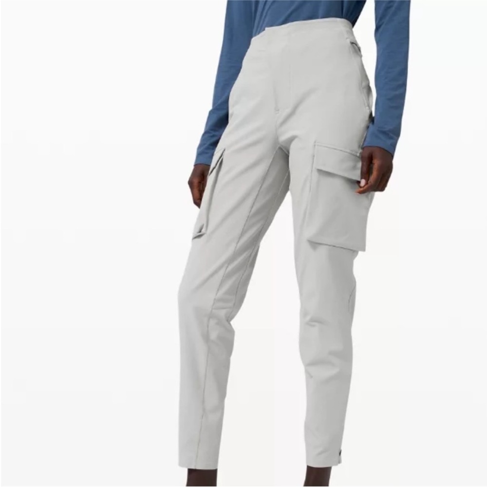 LULULEMON LAB PANTS SIZE 4